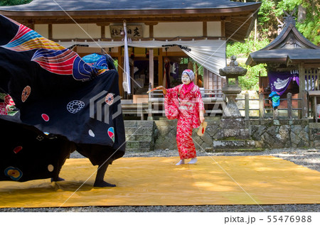 上野の獅子舞　獅子　お多福（和歌山県指定　無形民俗文化財　富里　春日神社）	 55476988