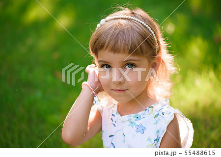Portrait of a beautiful young little girl 55488615