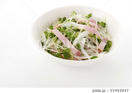 豚ロースハムとかいわれのサラダ 55493047