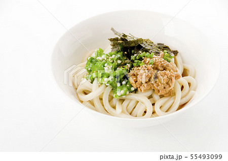 冷やしうどん(納豆、オクラのせ) 冷やしうどん(納豆、オクラのせ) 55493099