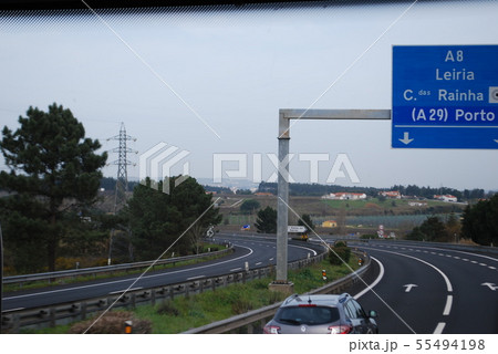 ポルトガル リスボンからポルトへの高速道路 ポルトガル リスボンからポルトへの高速道路 55494198