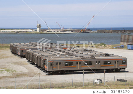 インドネシアへ旅立つ武蔵野線205系電車（2019年5月） 55497170