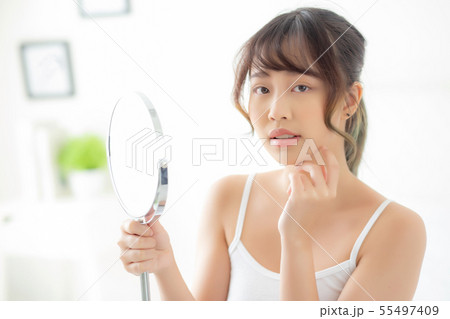 Beautiful face young asian woman with happy Beautiful face young asian woman with happy 55497409