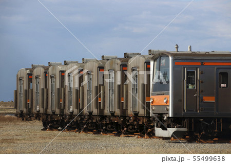 インドネシアへ旅立つ武蔵野線205系電車(8本目) インドネシアへ旅立つ武蔵野線205系電車(8本目) 55499638