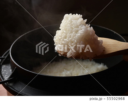 かまど炊きの白ご飯 55502968