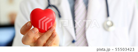 Doc holding heart 55503423