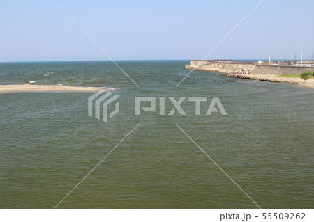 今川橋から見る常願寺川河口と富山湾 55509262