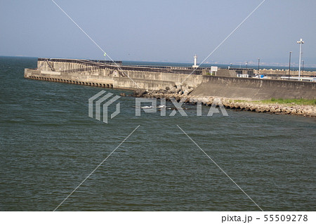 今川橋から見る常願寺川河口と富山湾 今川橋から見る常願寺川河口と富山湾 55509278