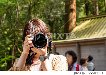 カメラ女子 伊勢神宮内宮境内 カメラ女子 伊勢神宮内宮境内 55509991