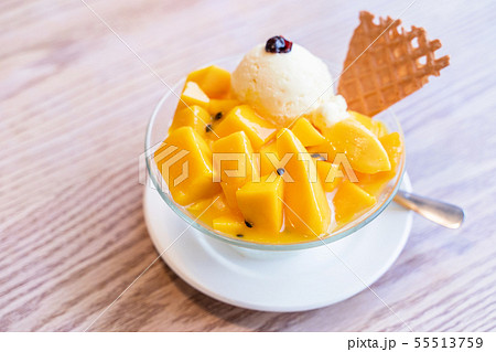 マンゴー マンゴ アイスクリーム 55513759