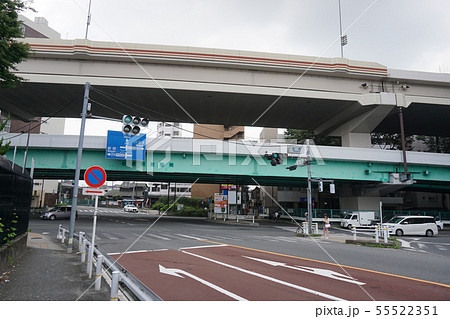 井の頭通りと甲州街道の交差点　松原交差点 55522351