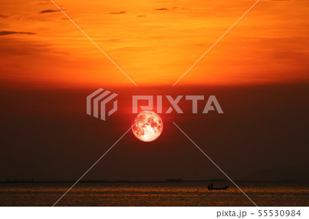 blood moon on night sunset sky back horizon sea blood moon on night sunset sky back horizon sea 55530984