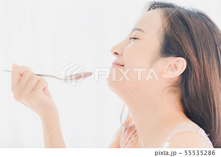 女性　ライフスタイル 55535286