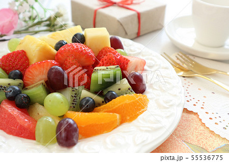 カットフルーツ 55536775