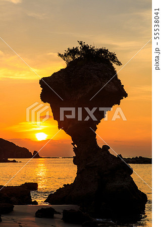 リンゴ岩の夕陽 ながさきサンセットロード 【長崎市】 リンゴ岩の夕陽 ながさきサンセットロード 【長崎市】 55538041