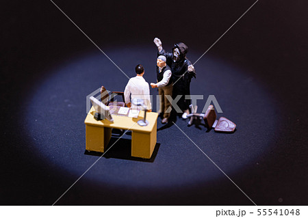 モンスターペイシェントの恐怖 55541048