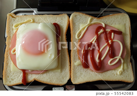 ホットサンドを作る ホットサンドを作る 55542083