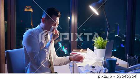 sick businessman work overtime sick businessman work overtime 55545554