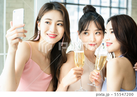 女性　パーティー 55547200