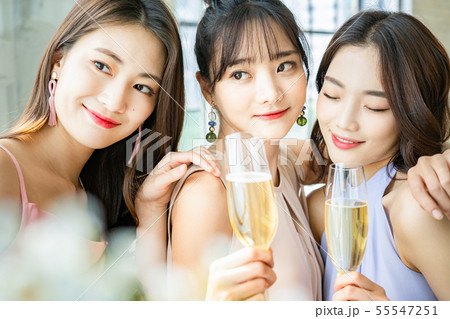 女性　パーティー 55547251