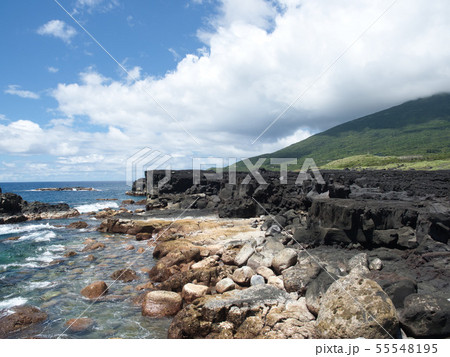 溶岩の海岸線 八丈島にて 溶岩の海岸線 八丈島にて 55548195