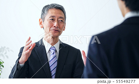 笑顔の中高年男性 55549277