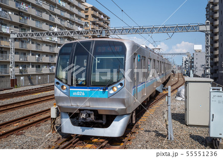 東京メトロ西葛西駅　05系電車 55551236