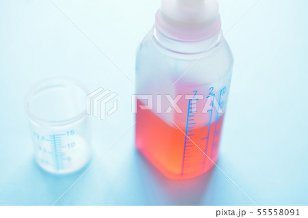 小児用の飲み薬（シロップ） 55558091