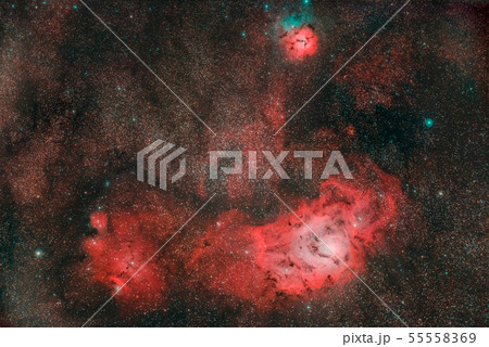 干潟星雲と三裂星雲の写真素材