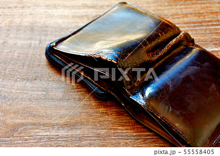 使い古したお財布の写真素材 [55558405] - PIXTA