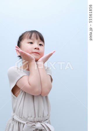 カジュアル (夏服 春服 女の子 日本人 園児 3歳 ファッション ポートレート ポニーテール) 55561856