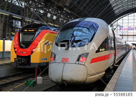 HLBahnとICE_ドイツ鉄道_フランクフルト中央駅 55566165