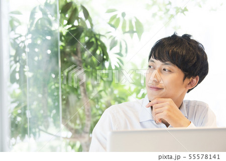 若い男性のポートレート 若い男性のポートレート 55578141