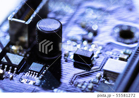 コンピューターのマザーボードと部品 55581272