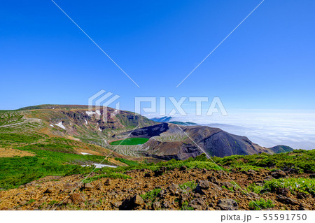 快晴・雲海の蔵王山・御釜 55591750