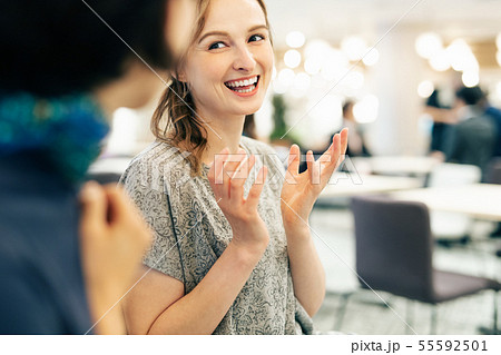 グローバル コミュニケーション 55592501