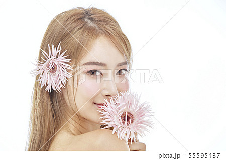 女性 女 女の子 55595437
