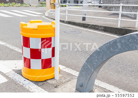 衝撃吸収 55597552