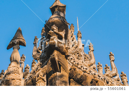 Archaeological, Close Up of carved art figures  55601061