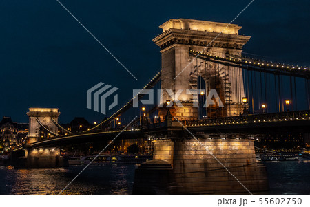 Chain Bridge over the Danube in the night Chain Bridge over the Danube in the night 55602750