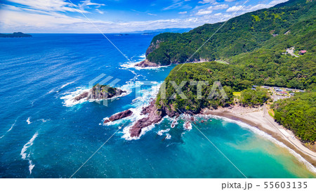 夏の海　ドローン空撮 55603135