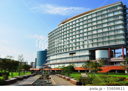 滋賀県大津市　琵琶湖ホテルと噴水施設 55609611