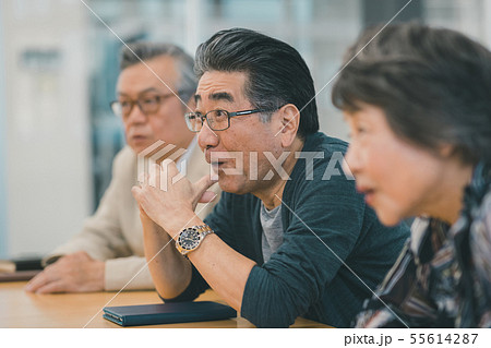 Employment for the elderly Employment for the elderly 55614287