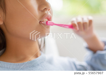 a girl of ten a girl of ten 55657907