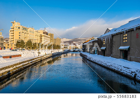 Beautiful landscape and cityscape of Otaru canal river in winter and snow season 55683183