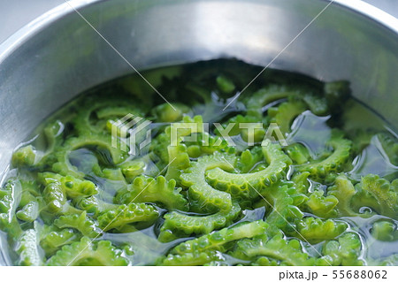 ゴーヤの下処理 55688062