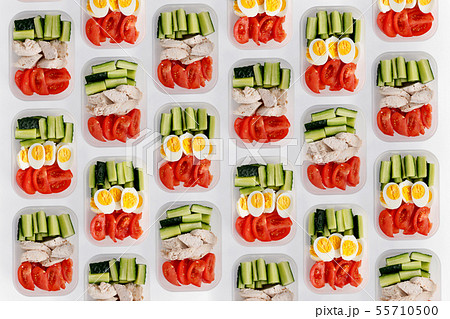 Healthy fitness food for the whole day. Multiple portions in containers 55710500