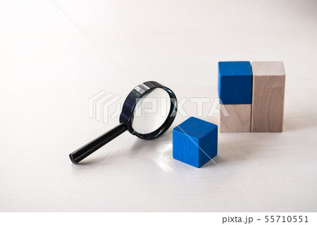 積み木とルーペ 積み木とルーペ 55710551