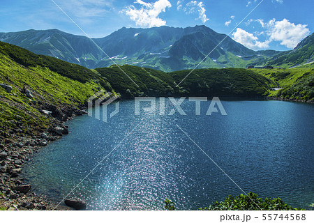立山連峰とミクリガ池 55744568