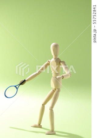 テニスを楽しむ 55752841